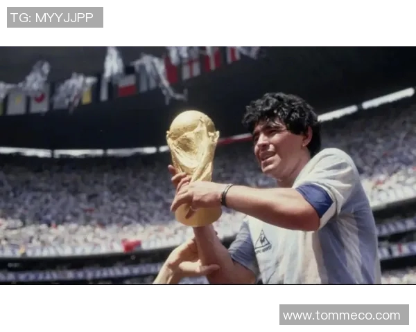 全球足球百大球星排名前十分析 谁是足坛历史最强球员之选