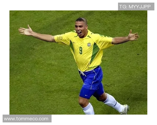 欧洲足球历史上的第一位巨星及其时代影响力解析