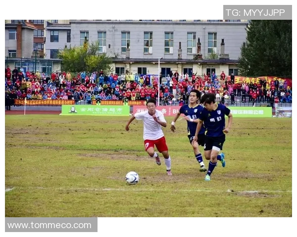 街头艺术再现绿茵激情巨幅足球球星壁画点亮城市风采 街头艺术再现绿茵激情巨幅足球球星壁画点亮城市风采